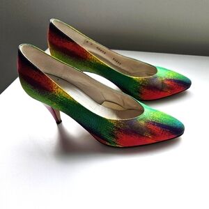 BRUNO MAGLI 1980's Italy Rainbow Watercolors Vintage Pump Contrast Pink Heel